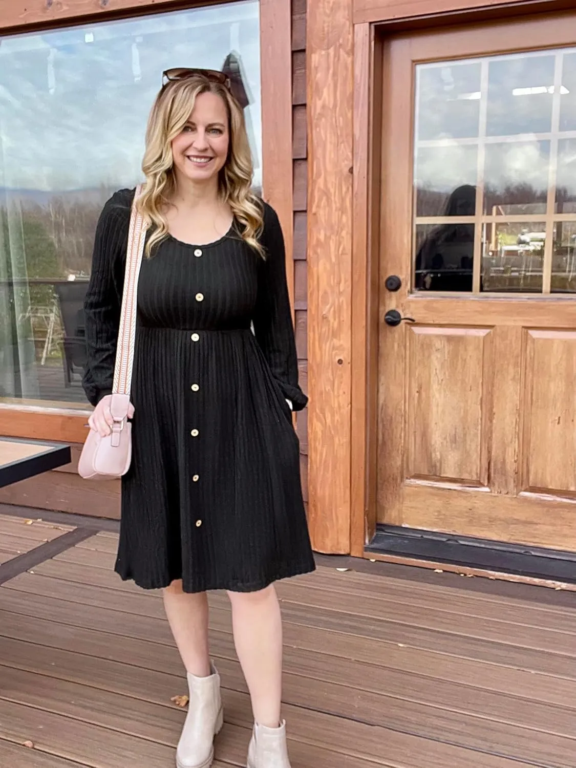 JUSTFASHIONNOW Womens Knit Dress Long Sleeve Knee Length Dresses Button Fall Dress with Pockets Trendy 2025